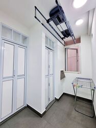 Compass Heights (D19), Apartment #506230091